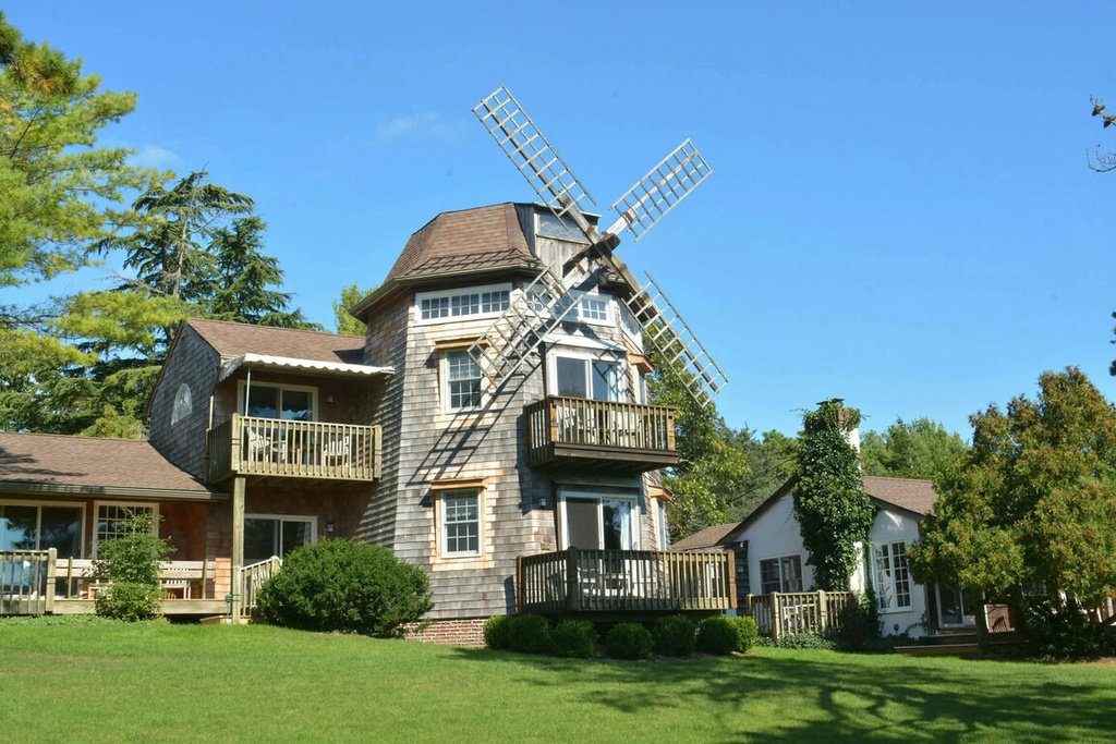 Trang trại được cải tạo đầy ấn tượng tại Incourt